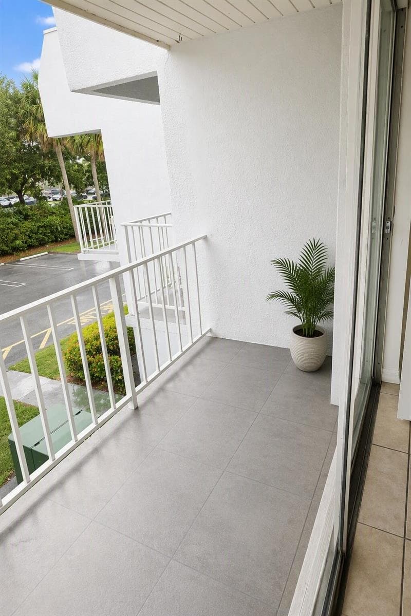 431 EXECUTIVE CENTER Drive # 204, West Palm Beach, FL 33401 photo 3