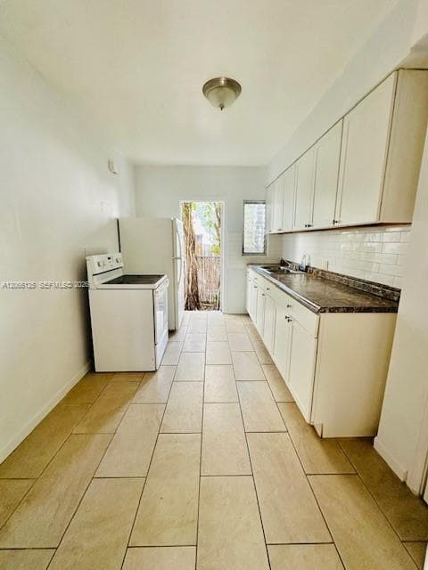 821 W 39th St # 2, Miami Beach, FL 33140 photo 2