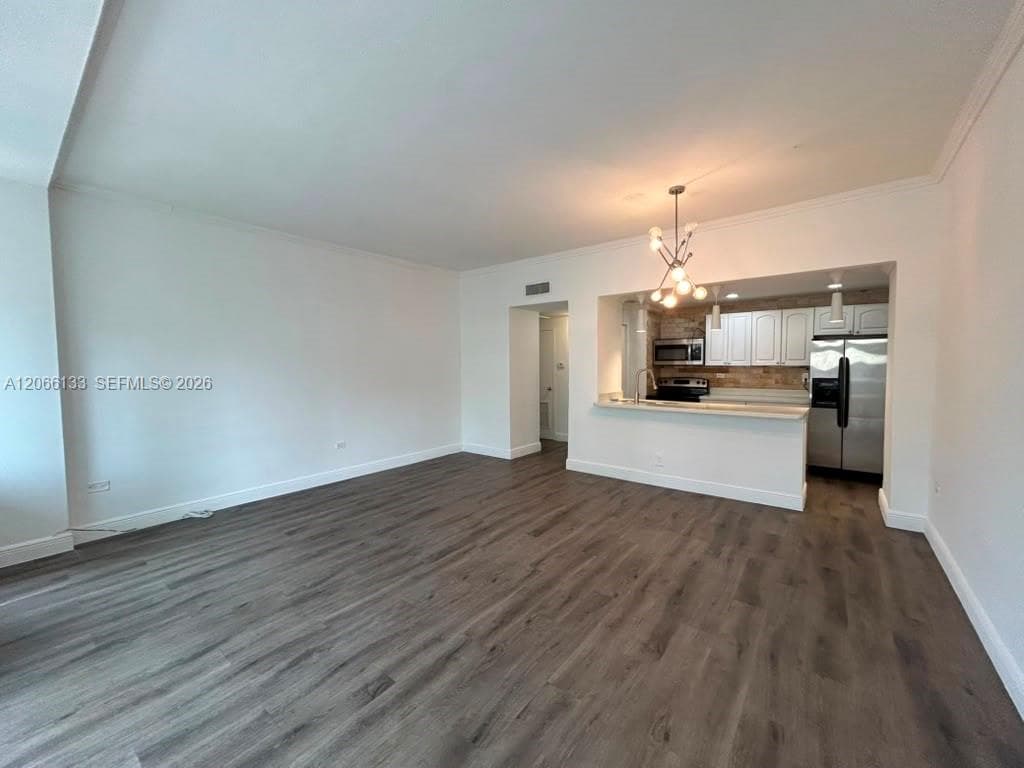 7545 E Treasure Dr # 1B, North Bay Village, FL 33141 photo 4