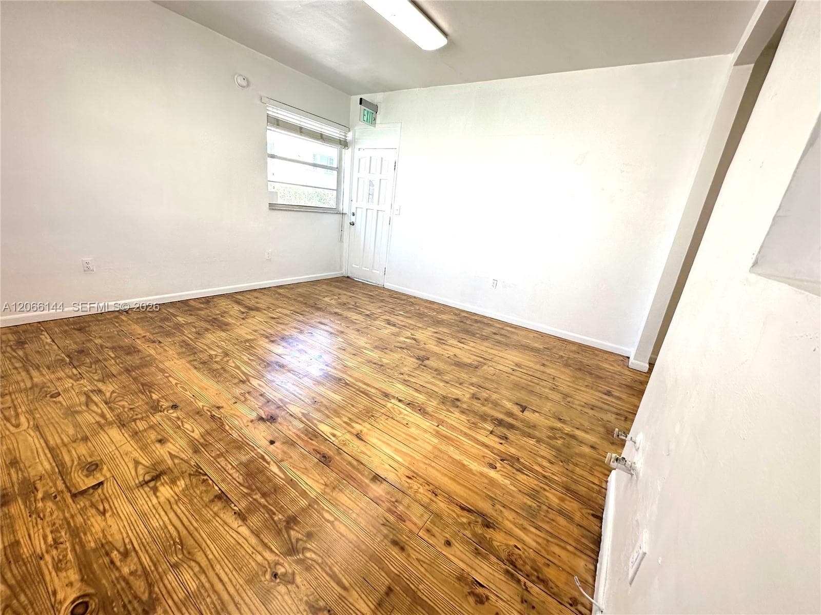 720 6th St, Miami Beach, FL 33139 photo 5