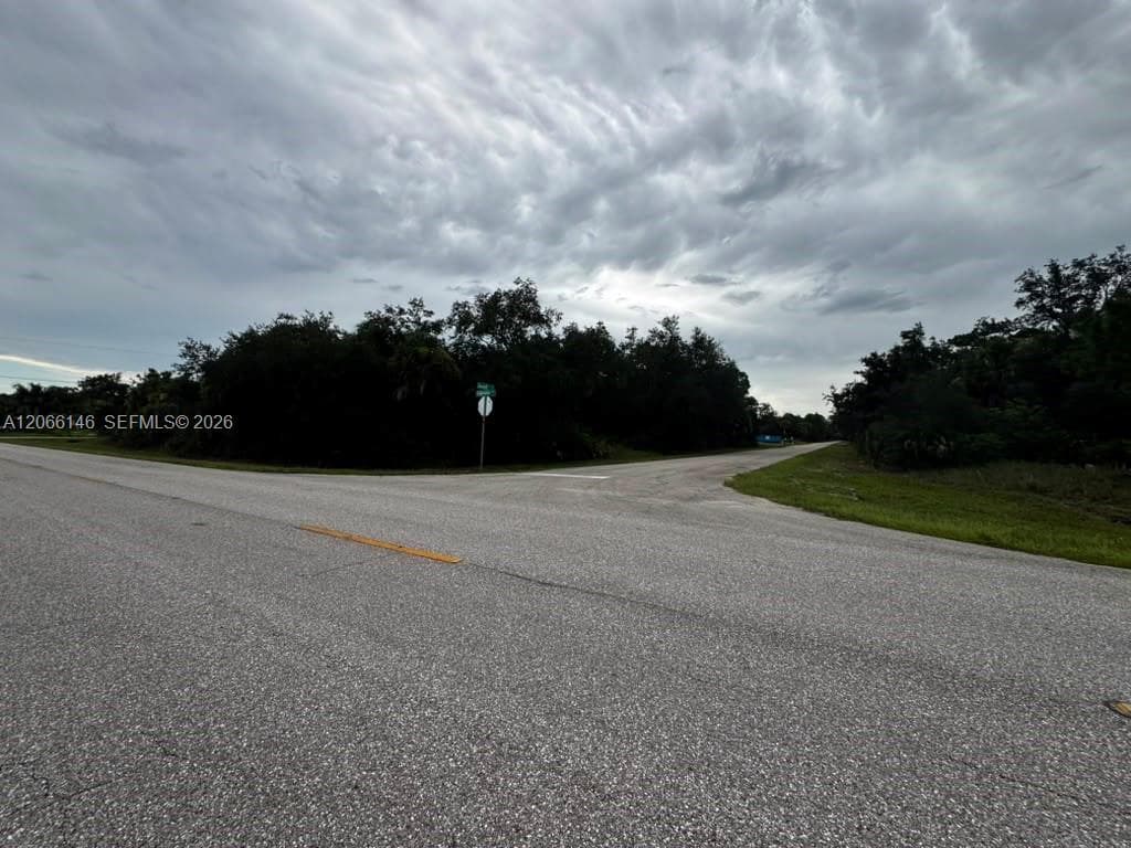17425 EDGEWATER DR, Port Charlotte, FL 33948 photo 5
