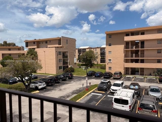 8893 Fontainebleau Blvd # 304, Miami, FL 33172 photo 2