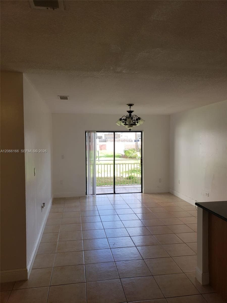 8425 NW 8th St # 104, Miami, FL 33126 photo 5