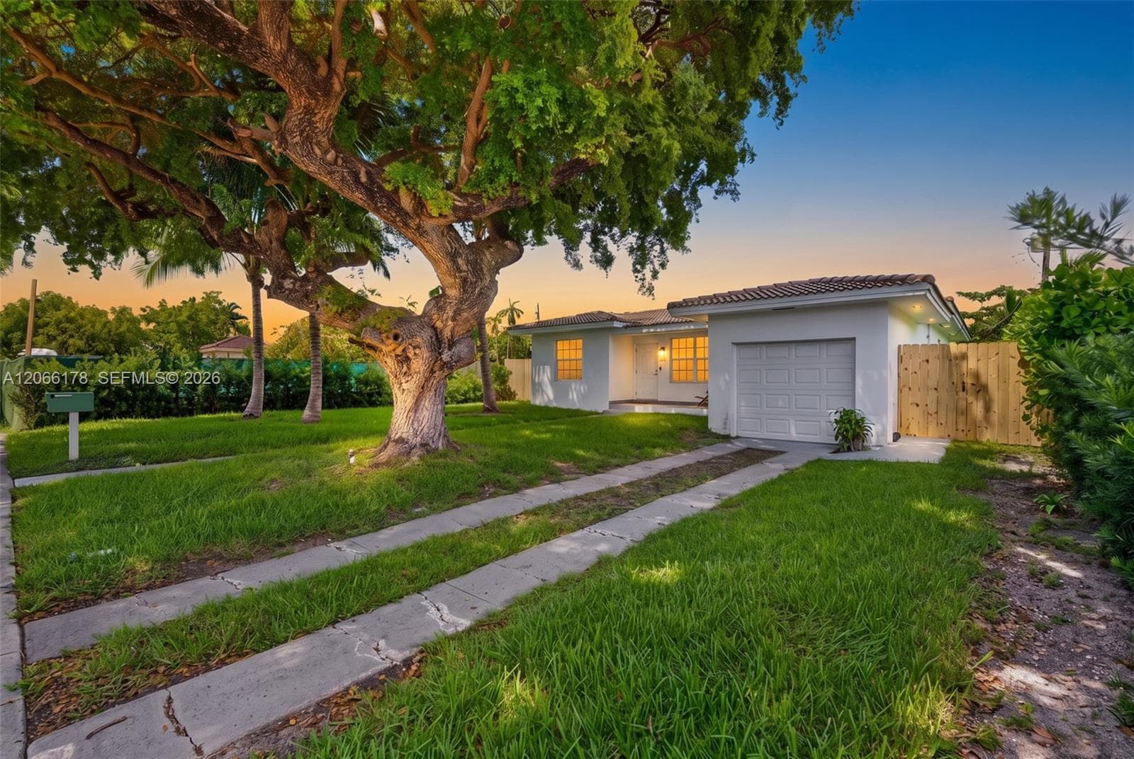 7516 Mutiny Ave, North Bay Village, FL 33141