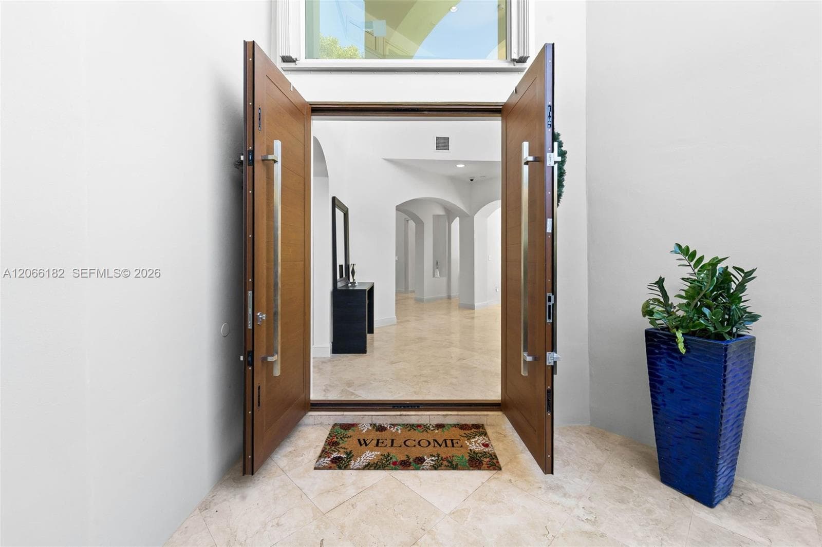 1490 Cleveland Rd, Miami Beach, FL 33141 photo 3