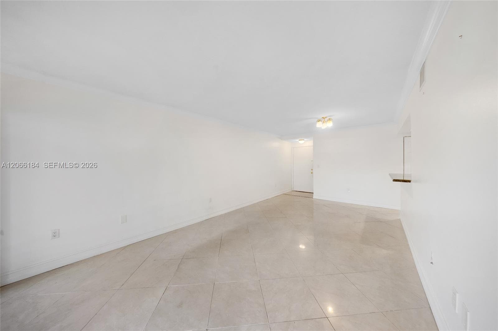 9405 Fontainebleau Blvd # 112, Miami, FL 33172 photo 2