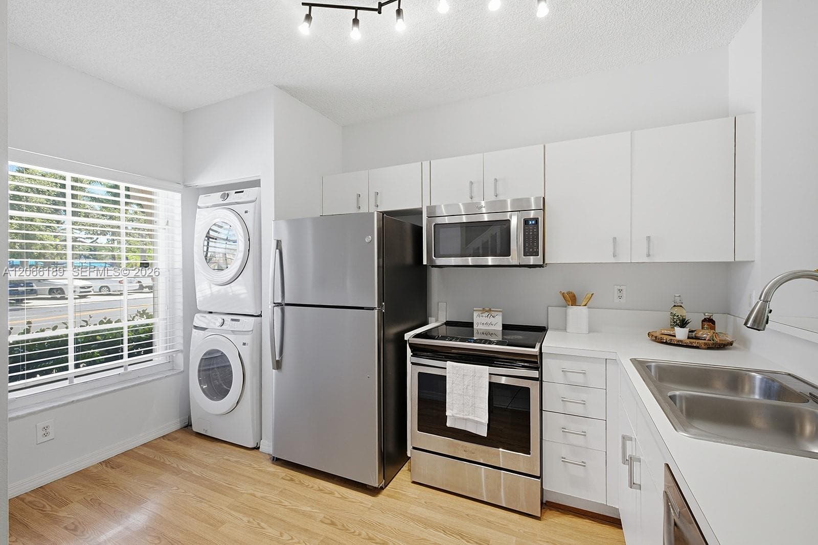 12135 SW 3rd St, Pembroke Pines, FL 33025 photo 2