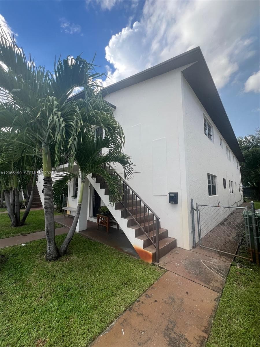 467B E 13th St # 467B, Hialeah, FL 33010