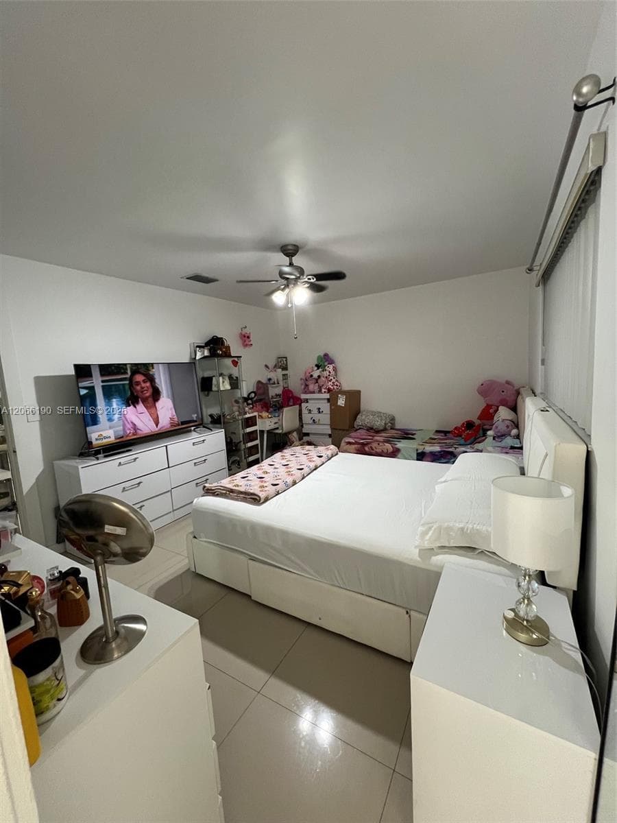 467B E 13th St # 467B, Hialeah, FL 33010 photo 4