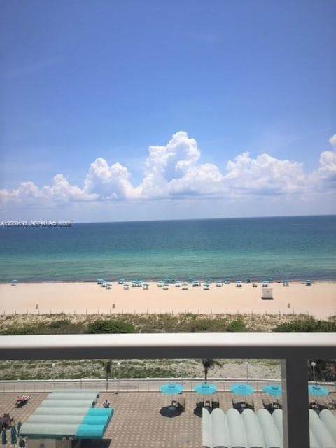 5701 Collins Ave # 808, Miami Beach, FL 33140 photo 2