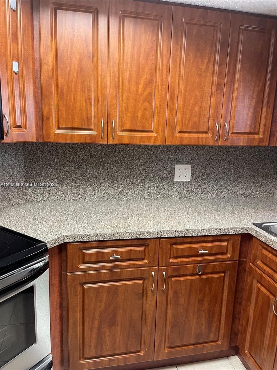 8225 Lake Dr # 108, Doral, FL 33166 photo 5
