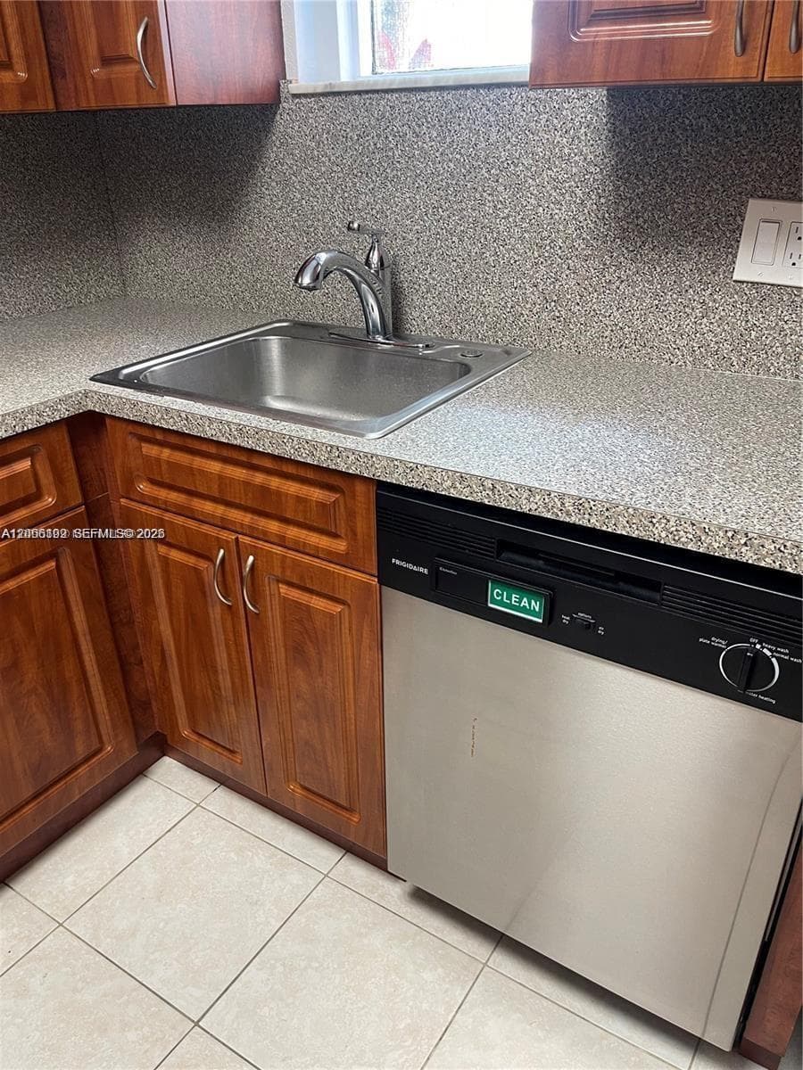 8225 Lake Dr # 108, Doral, FL 33166 photo 4
