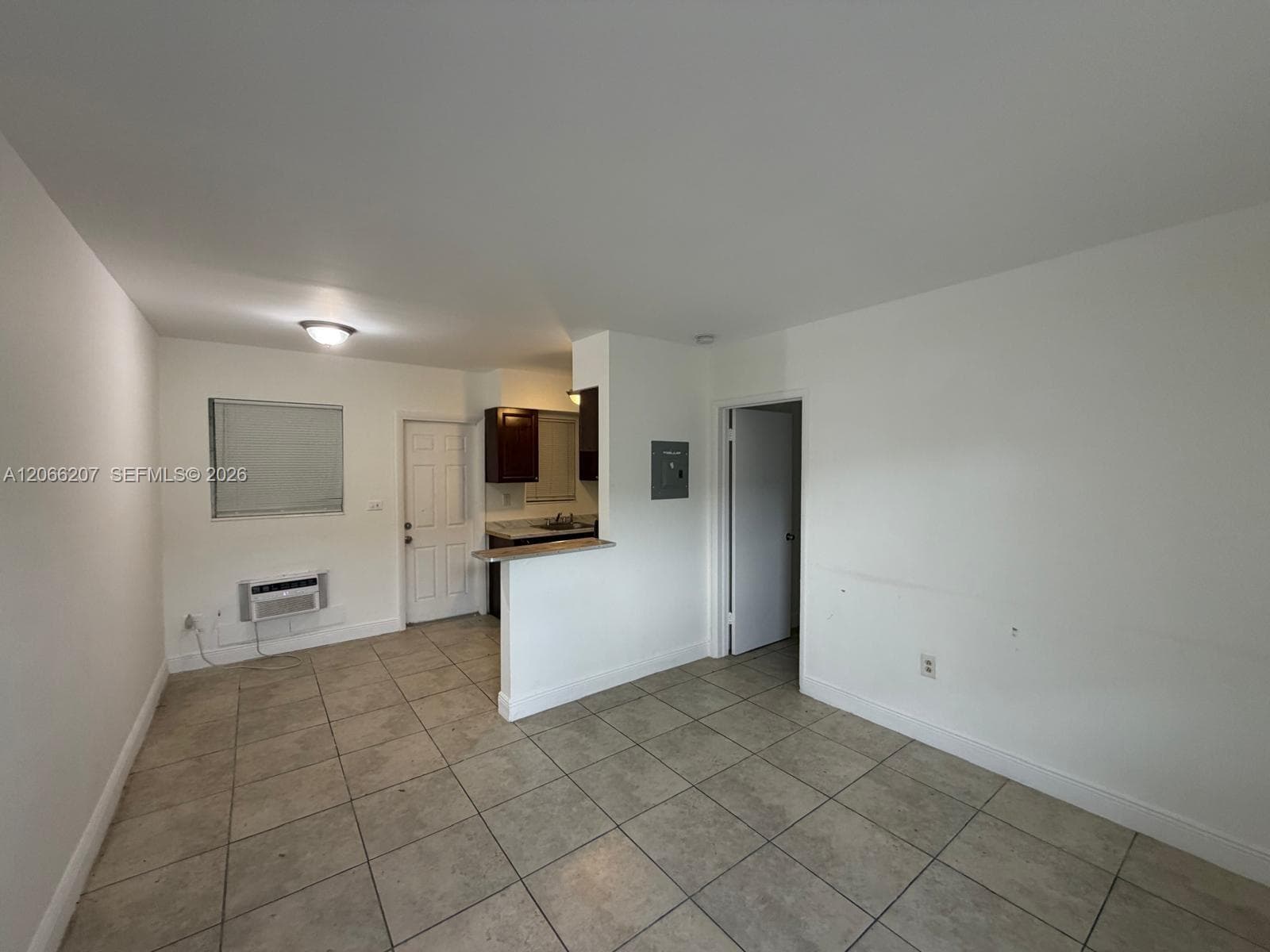 1280 NE 139th St # 3, North Miami, FL 33161 photo 2