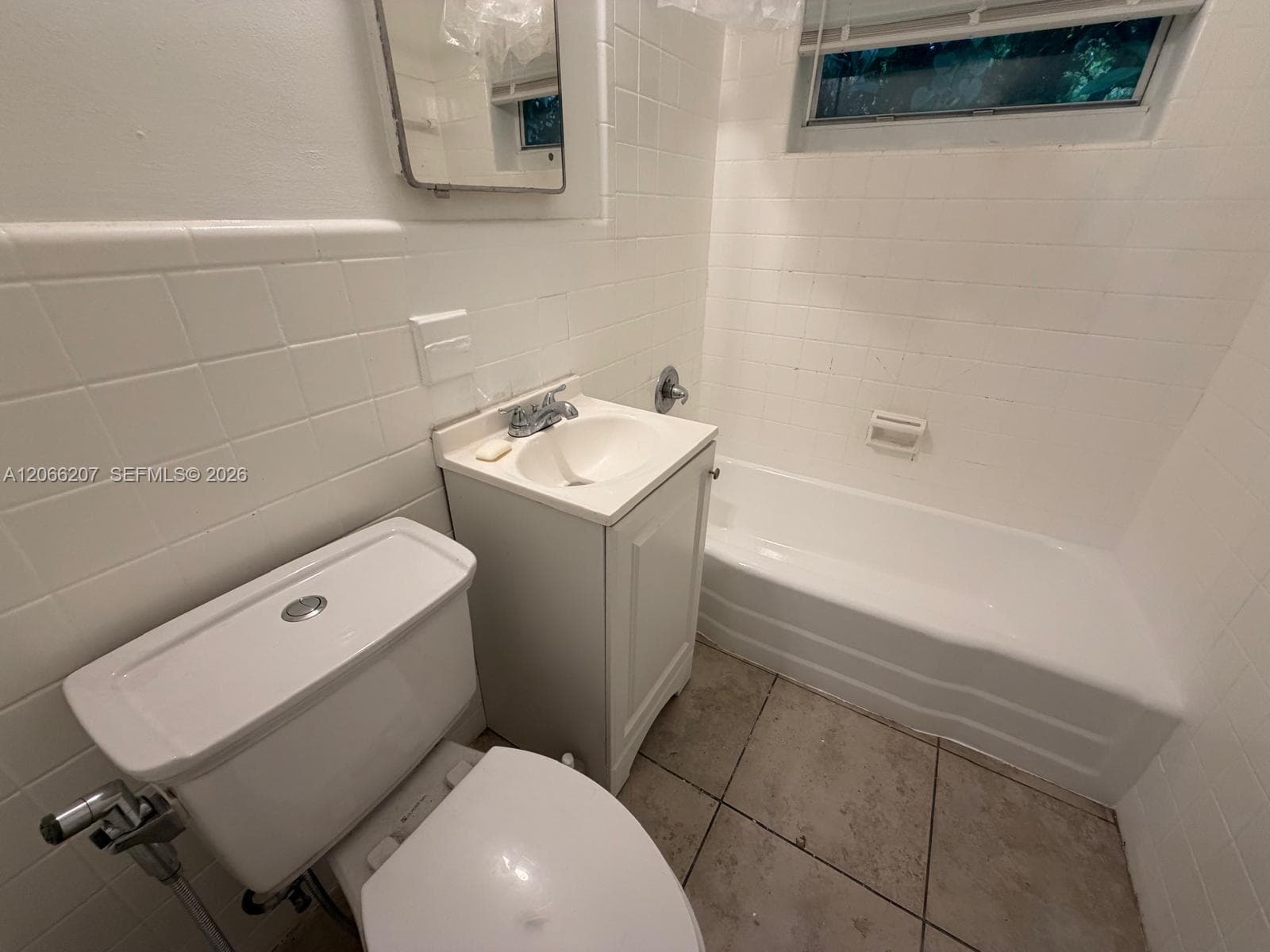 1280 NE 139th St # 3, North Miami, FL 33161 photo 4