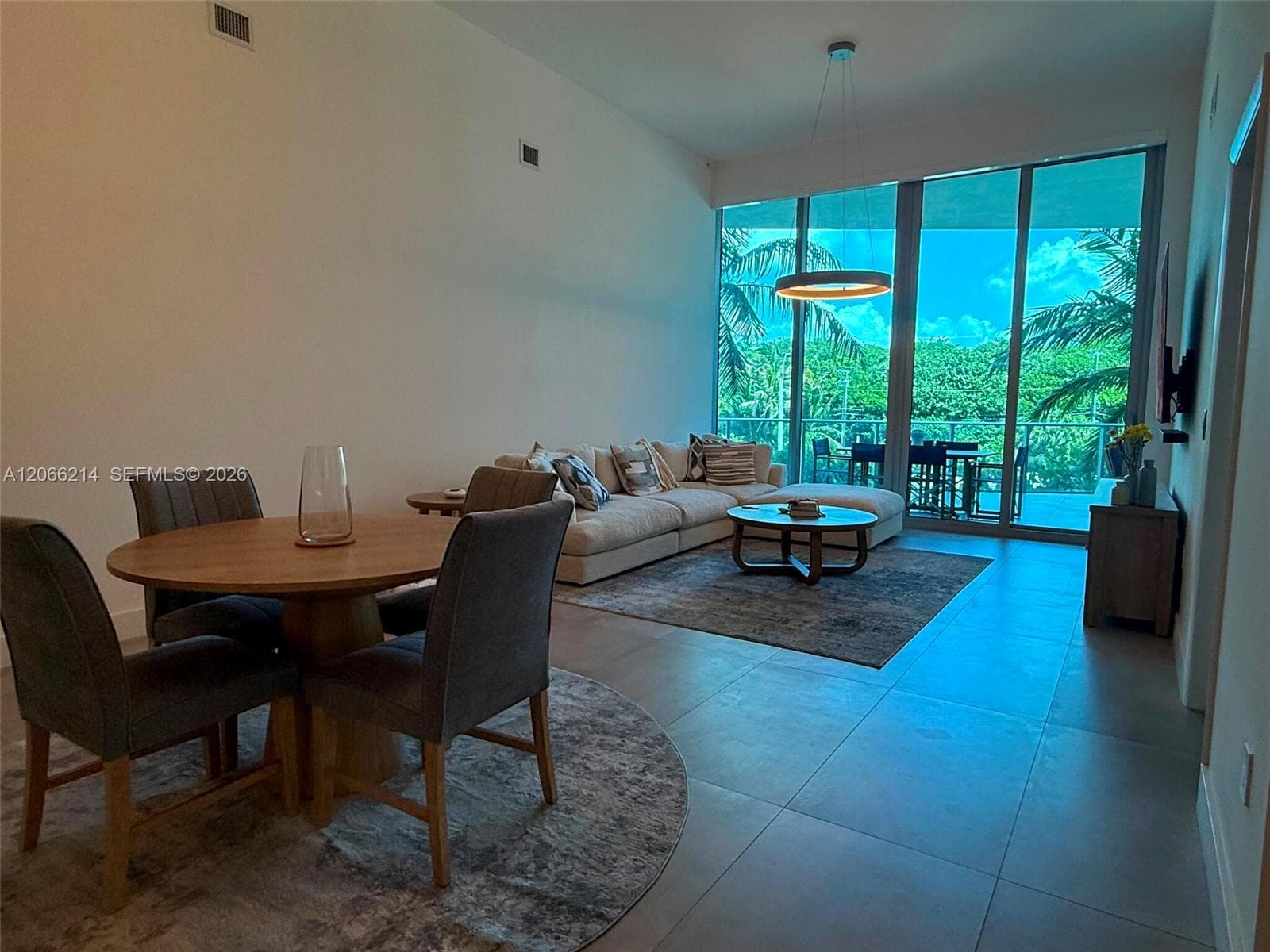 701 N Fort Lauderdale Blvd # 214, Fort Lauderdale, FL 33304 photo 3