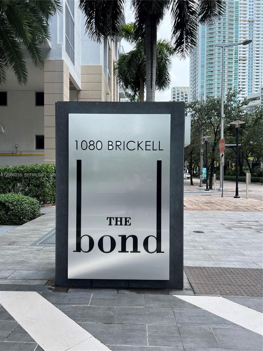 1080 Brickell Ave # 2805, Miami, FL 33131