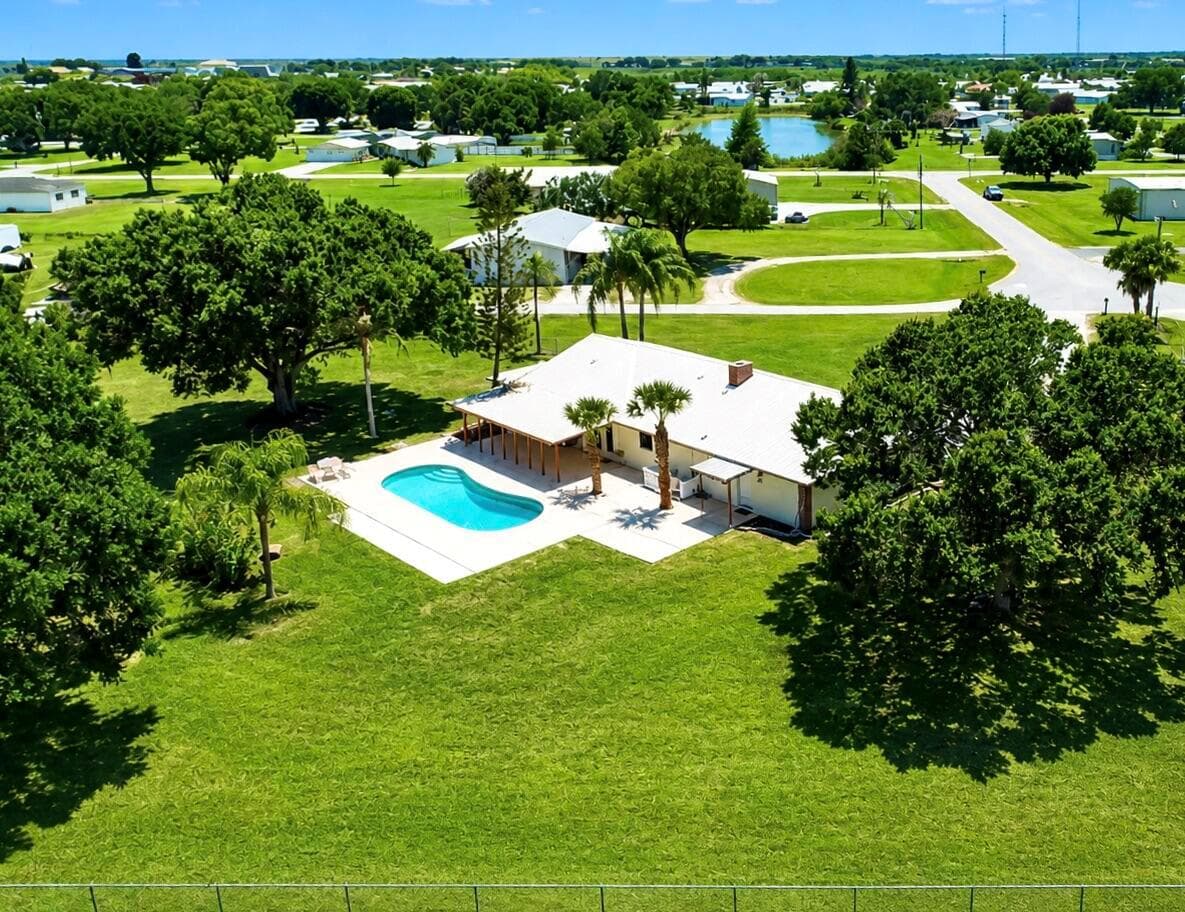 3856 SW 11TH Avenue, Okeechobee, FL 34974