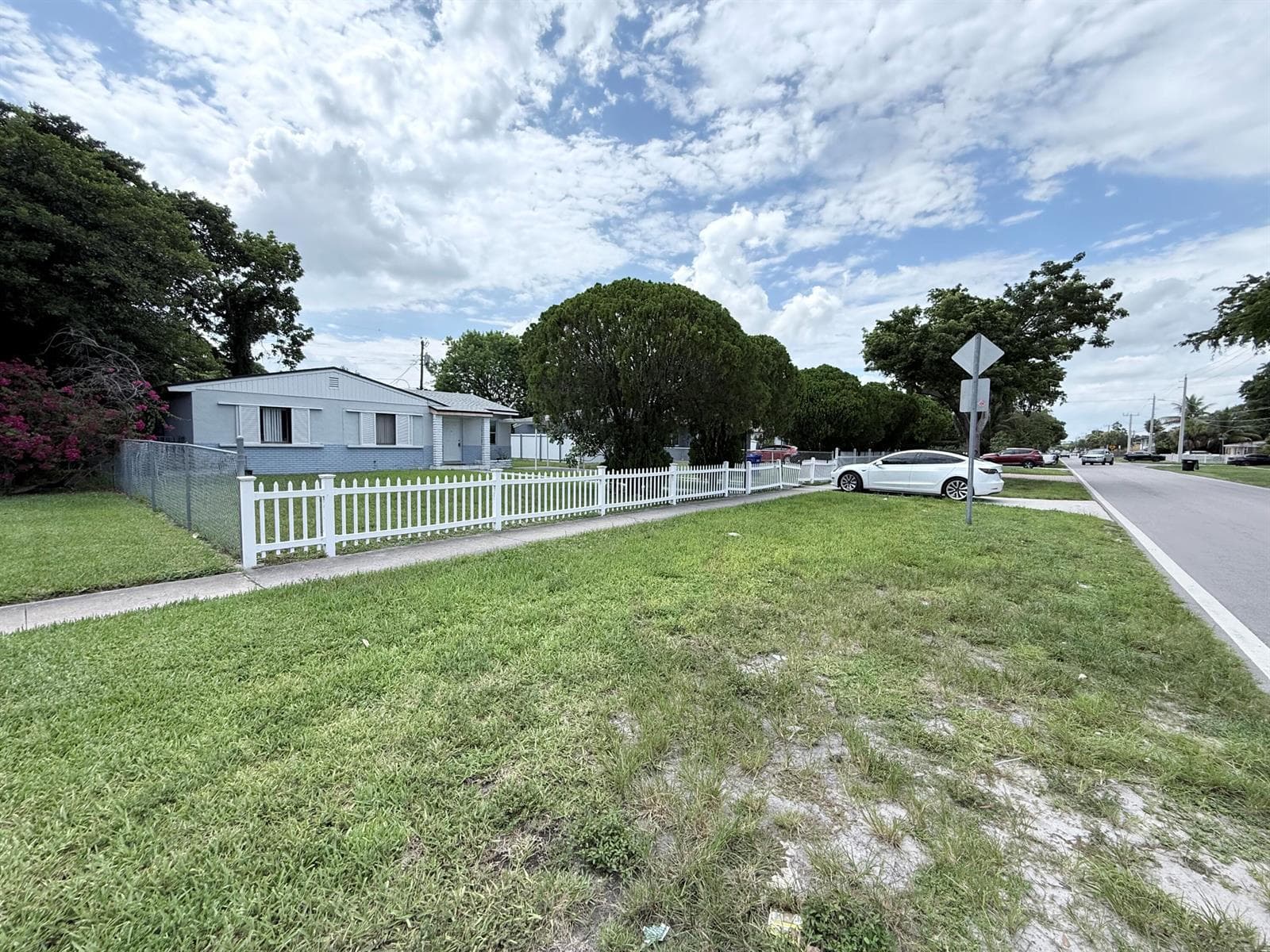 16100 NE 10th Avenue, North Miami Beach, FL 33162 photo 3