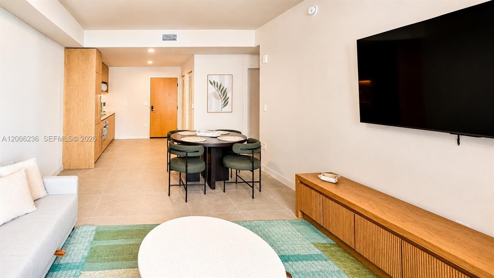 11 NE 6th St # 212, Miami, FL 33132 photo 5