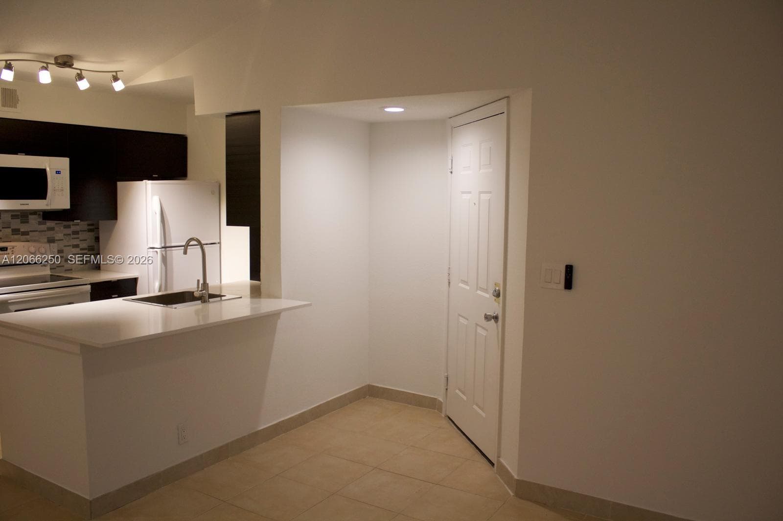 2826 S University Dr # 3203, Davie, FL 33328 photo 2