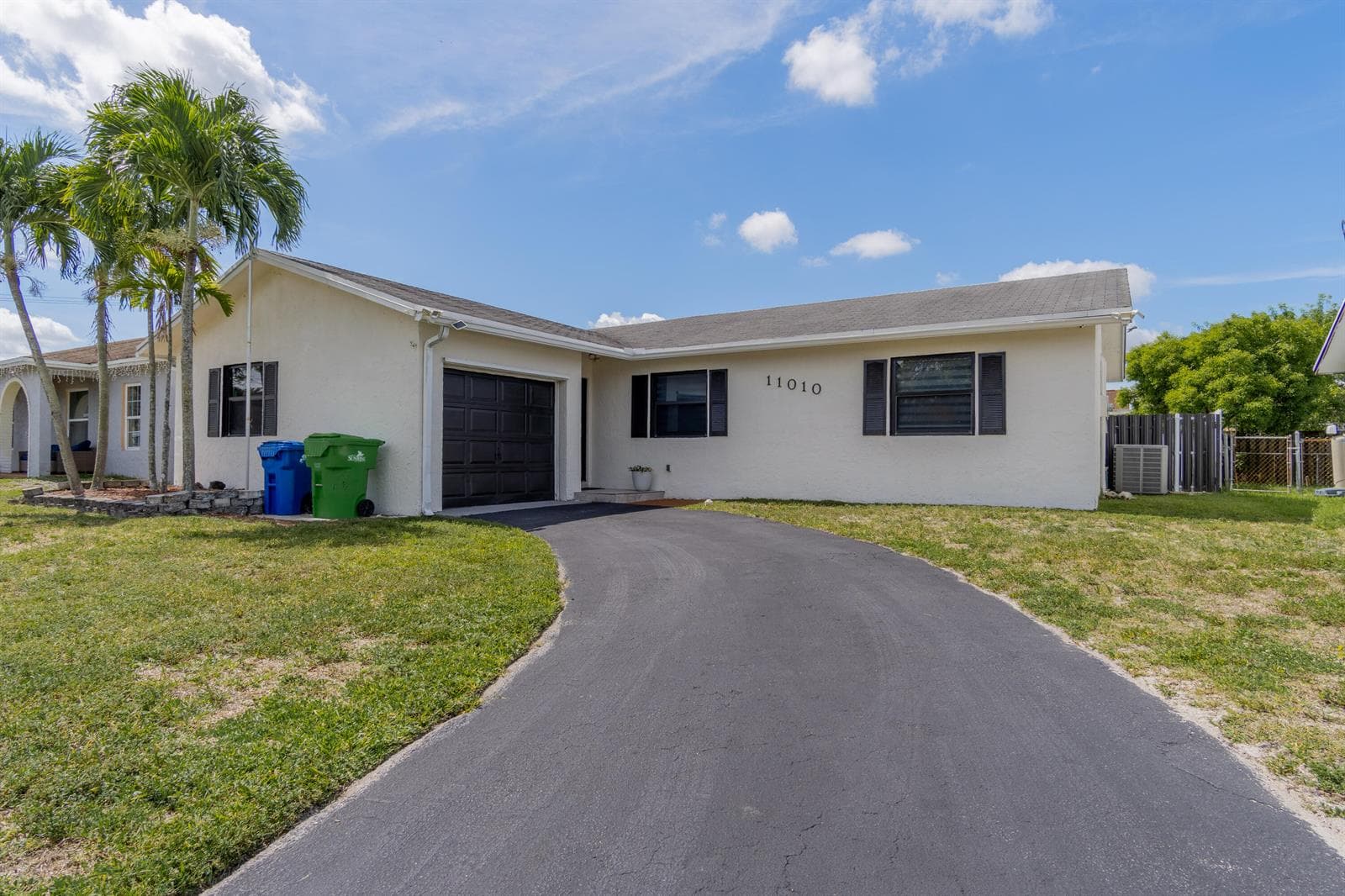 11010 NW 24TH Court, Sunrise, FL 33322 photo 2