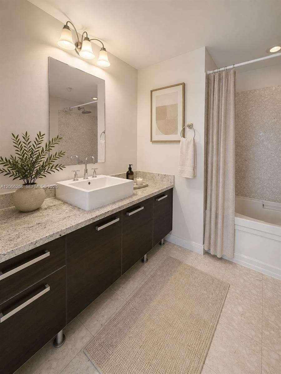 185 SW 7th St # 3105, Miami, FL 33130 photo 4