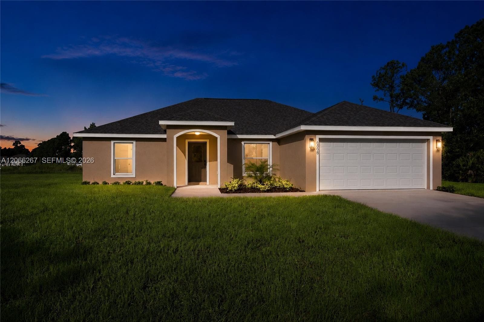 6898 Dickinson Drive, Sebring, FL 33872 photo 2
