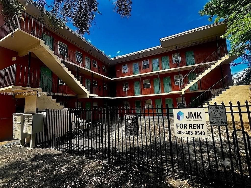 3669 Thomas Ave # 8, Miami, FL 33133