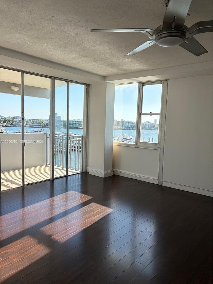7545 E Treasure Dr # 5G, North Bay Village, FL 33141 photo 3