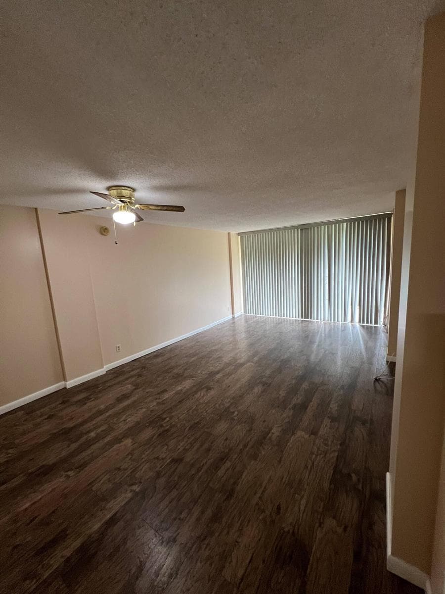 105 ROYAL PARK Drive # 1D, Oakland Park, FL 33309