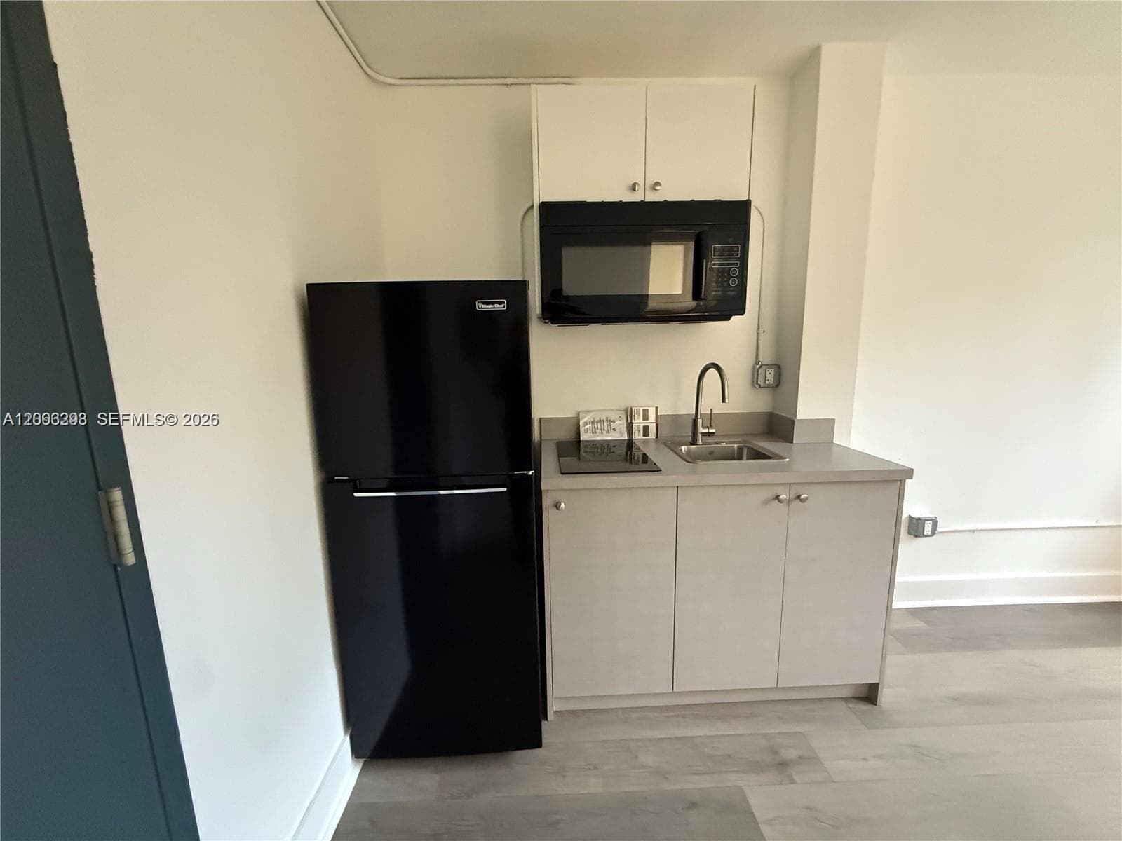 143 SW 9th St # 310, Miami, FL 33130 photo 4