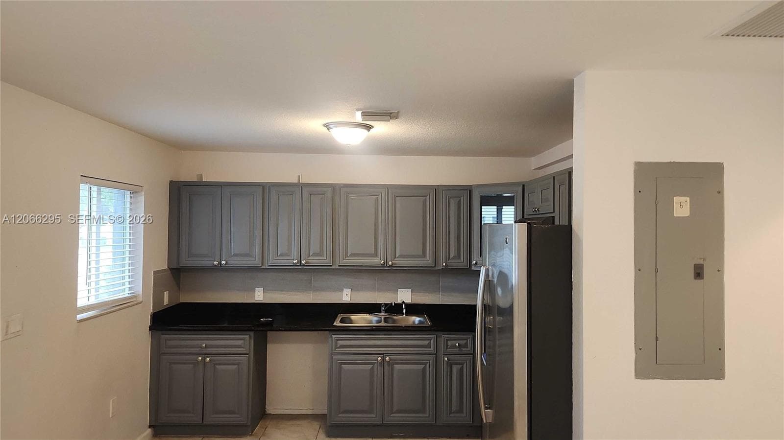 14042 NE 2nd Ave # 14042, Miami, FL 33161 photo 2