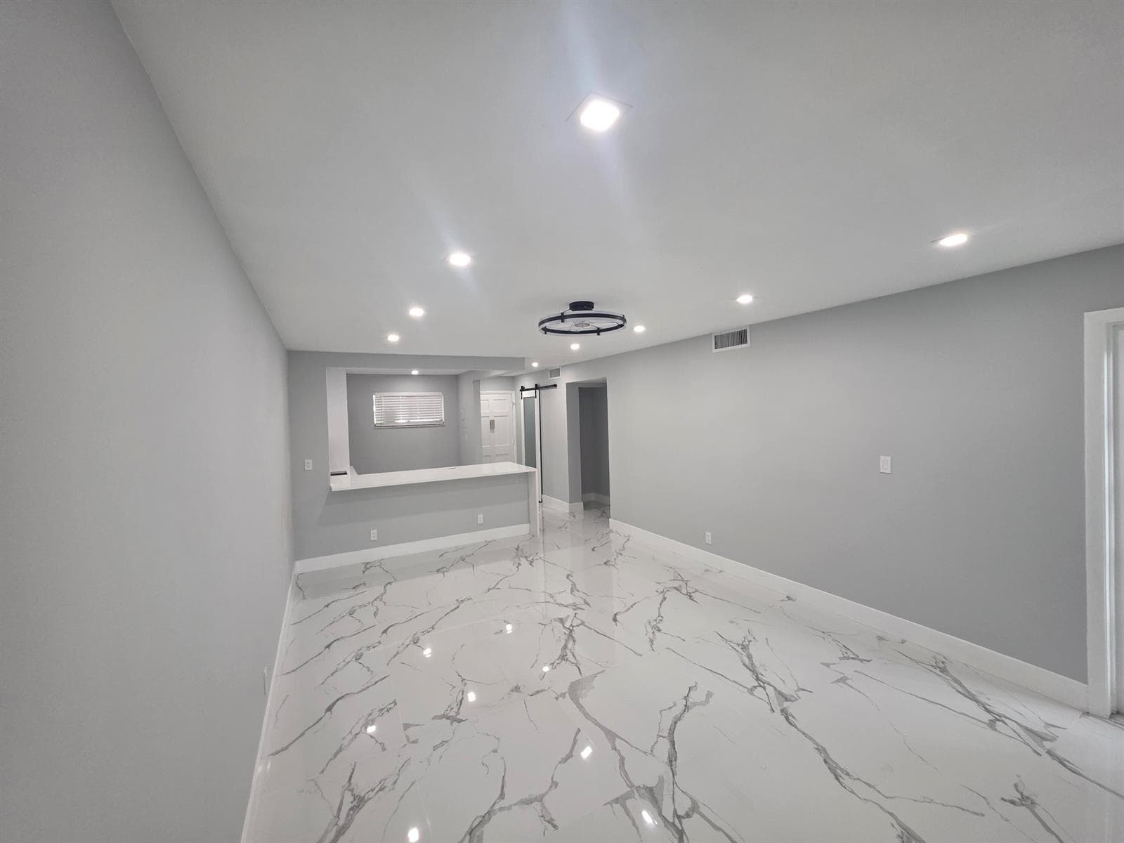 2682 S GARDEN Drive S # 107, Lake Worth, FL 33461