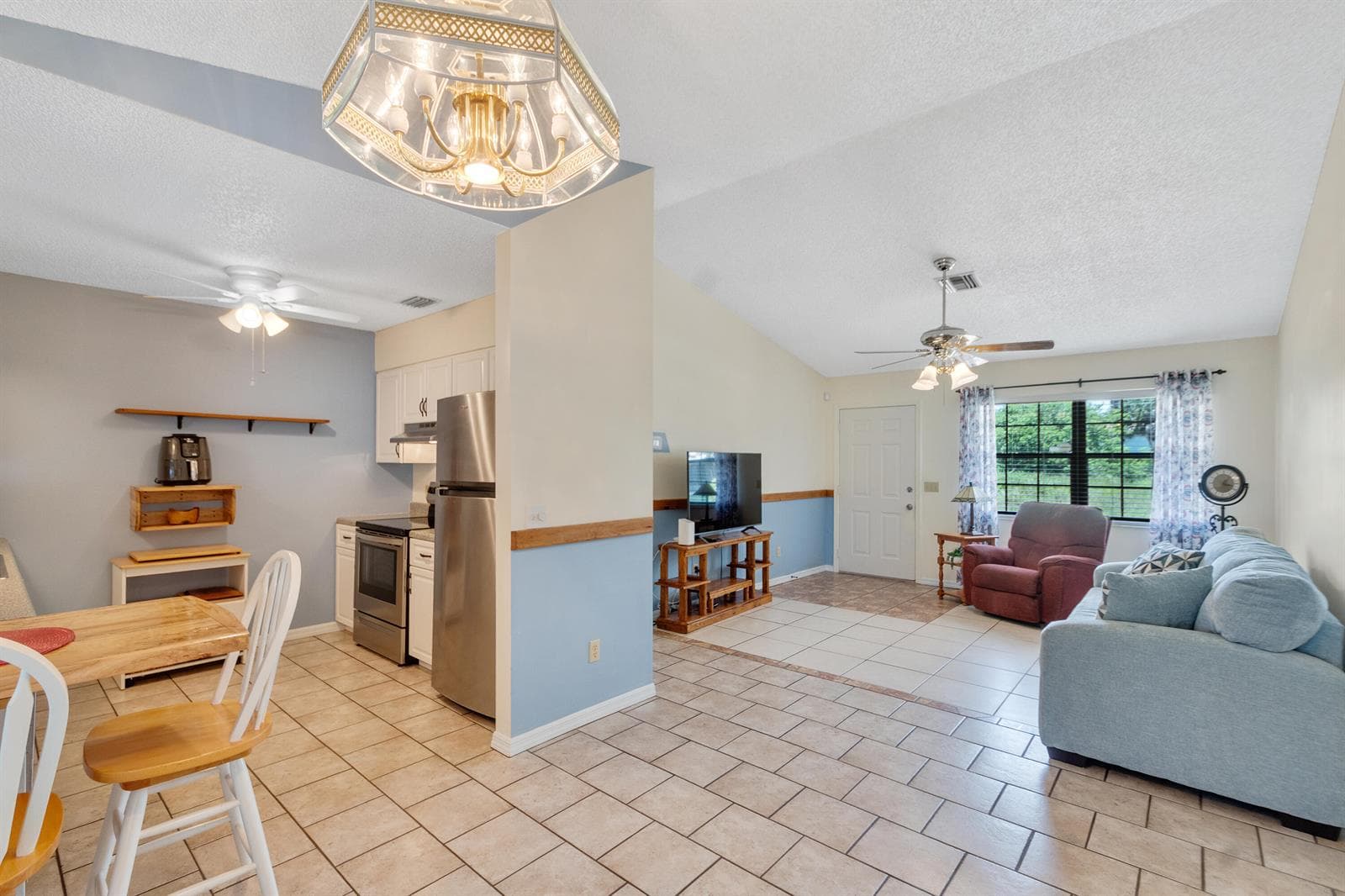 7590 58TH Court, Vero Beach, FL 32967 photo 4