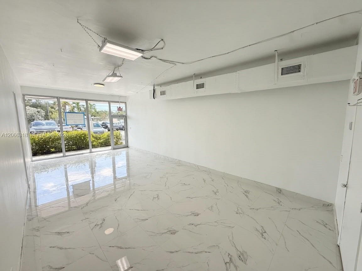 100 SW 15th St # 112, Pompano Beach, FL 33060 photo 2
