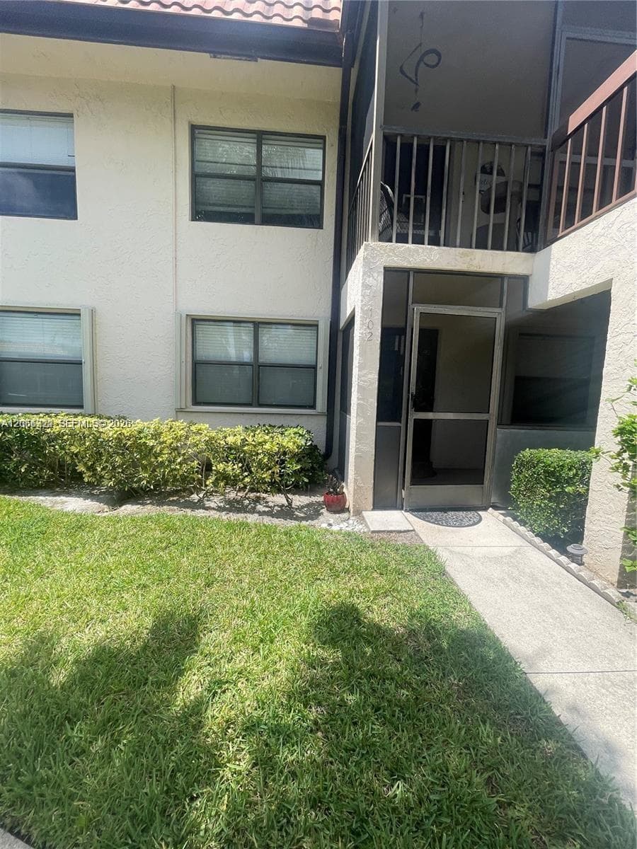 7250 Golf Colony Ct # 102, Lake Worth, FL 33467