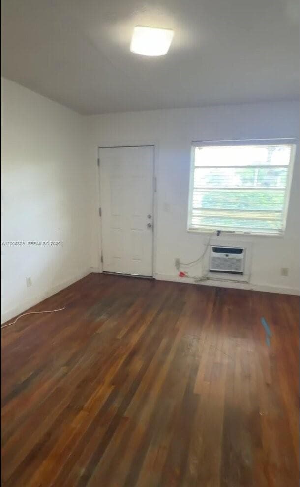 640 SW 5th St # 4, Miami, FL 33130 photo 5