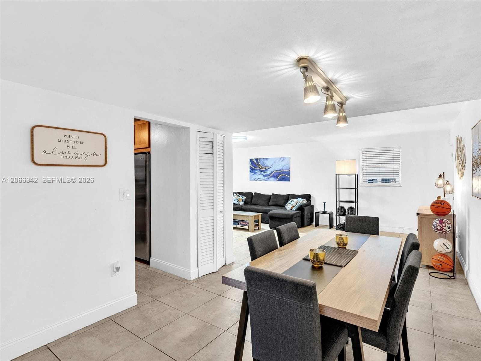 1236 Alton Rd # 304, Miami Beach, FL 33139 photo 2
