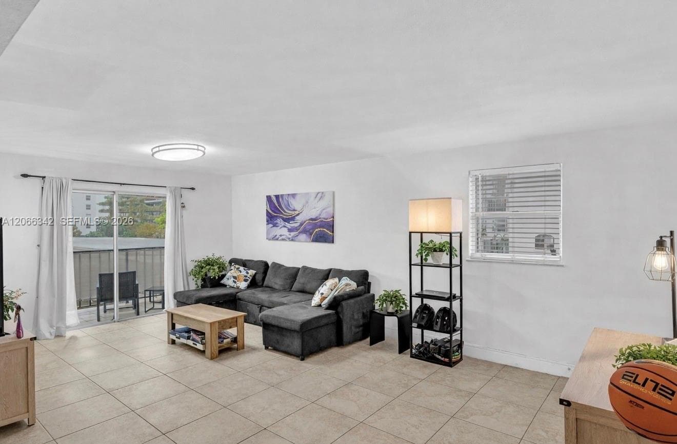 1236 Alton Rd # 304, Miami Beach, FL 33139 photo 4