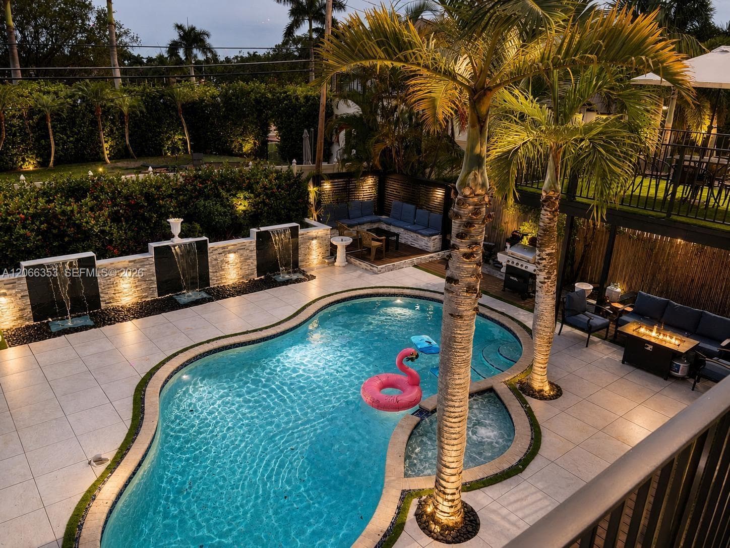1206 Buchanan St, Hollywood, FL 33019 photo 2