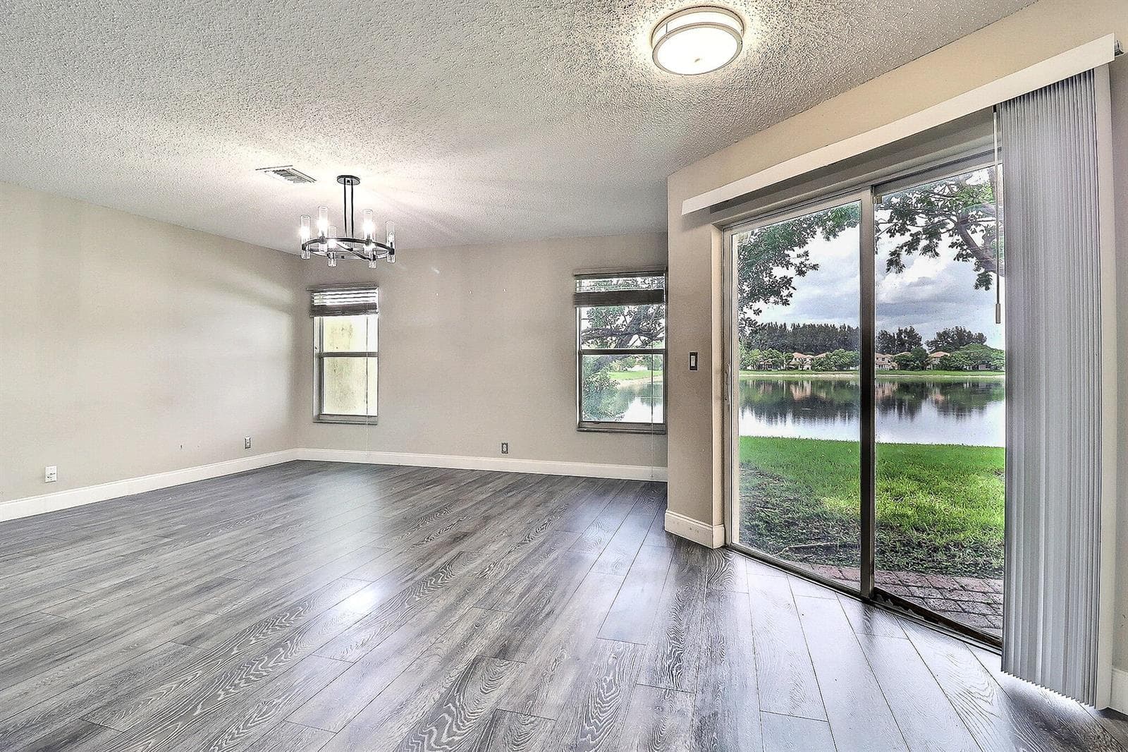 6427 Adriatic Way, West Palm Beach, FL 33413 photo 5