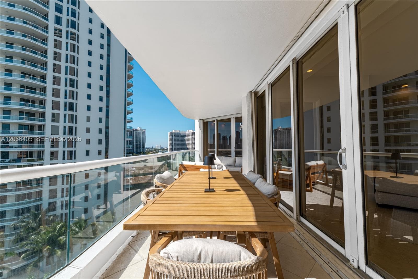 7000 Island Blvd # 1402, Aventura, FL 33160 photo 2