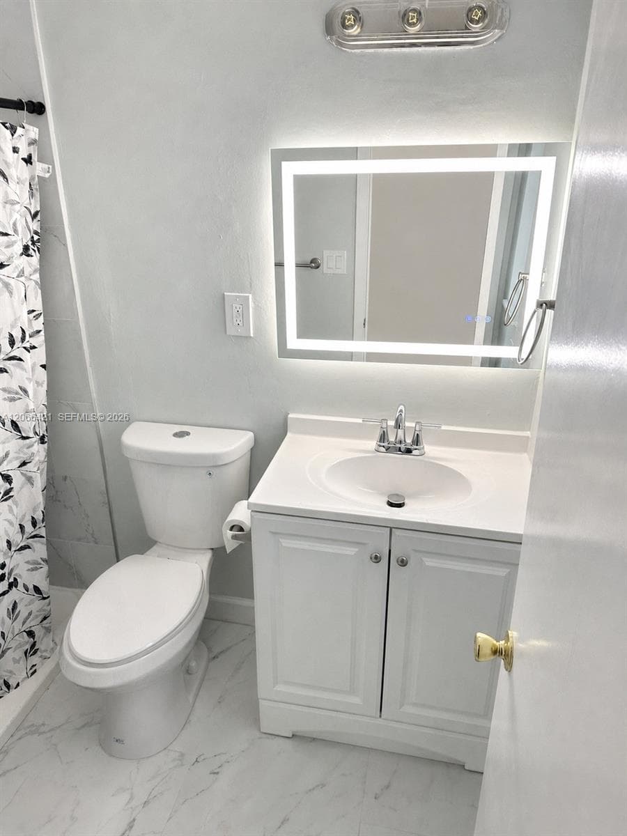 2008 S 10th St # C, Fort Pierce, FL 34950 photo 2