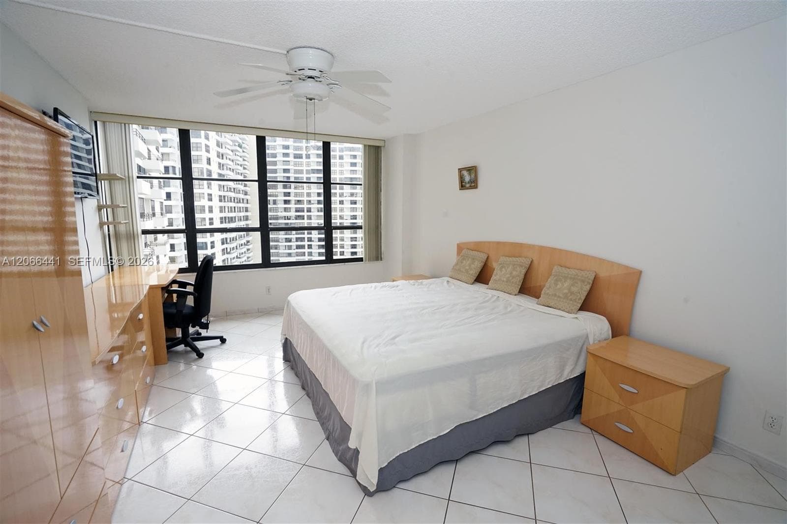 600 Three Islands Blvd # 1416, Hallandale Beach, FL 33009 photo 3