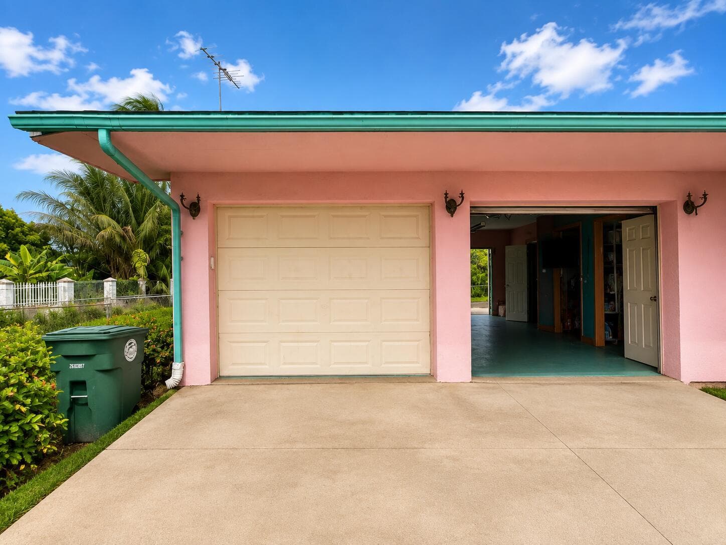 1025 SE 3RD Street, Belle Glade, FL 33430 photo 5