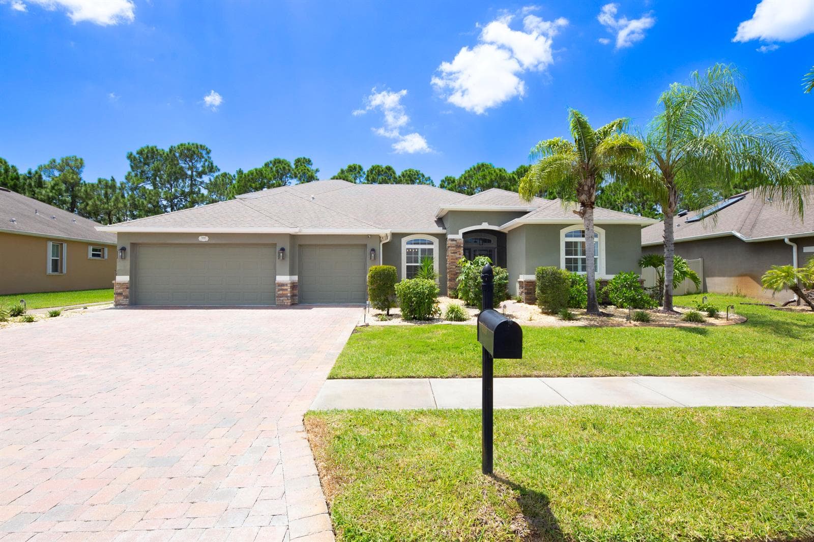 539 Easton Forest Circle SE, Palm Bay, FL 32909 photo 3