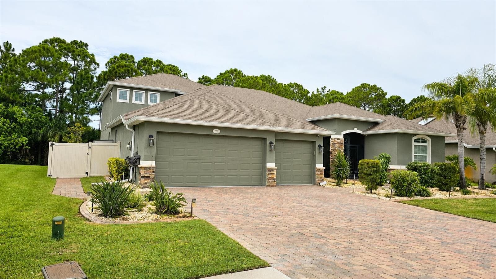 539 Easton Forest Circle SE, Palm Bay, FL 32909