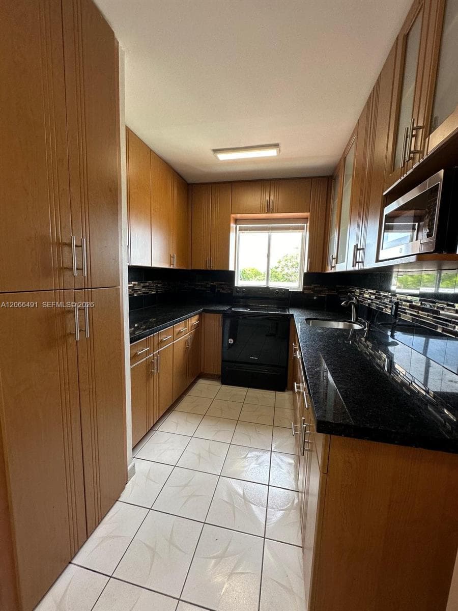 2921 SW 10th St # 33, Miami, FL 33135 photo 4