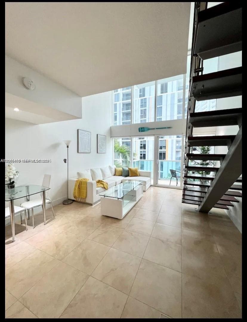41 SE 5th St # 414, Miami, FL 33131 photo 2