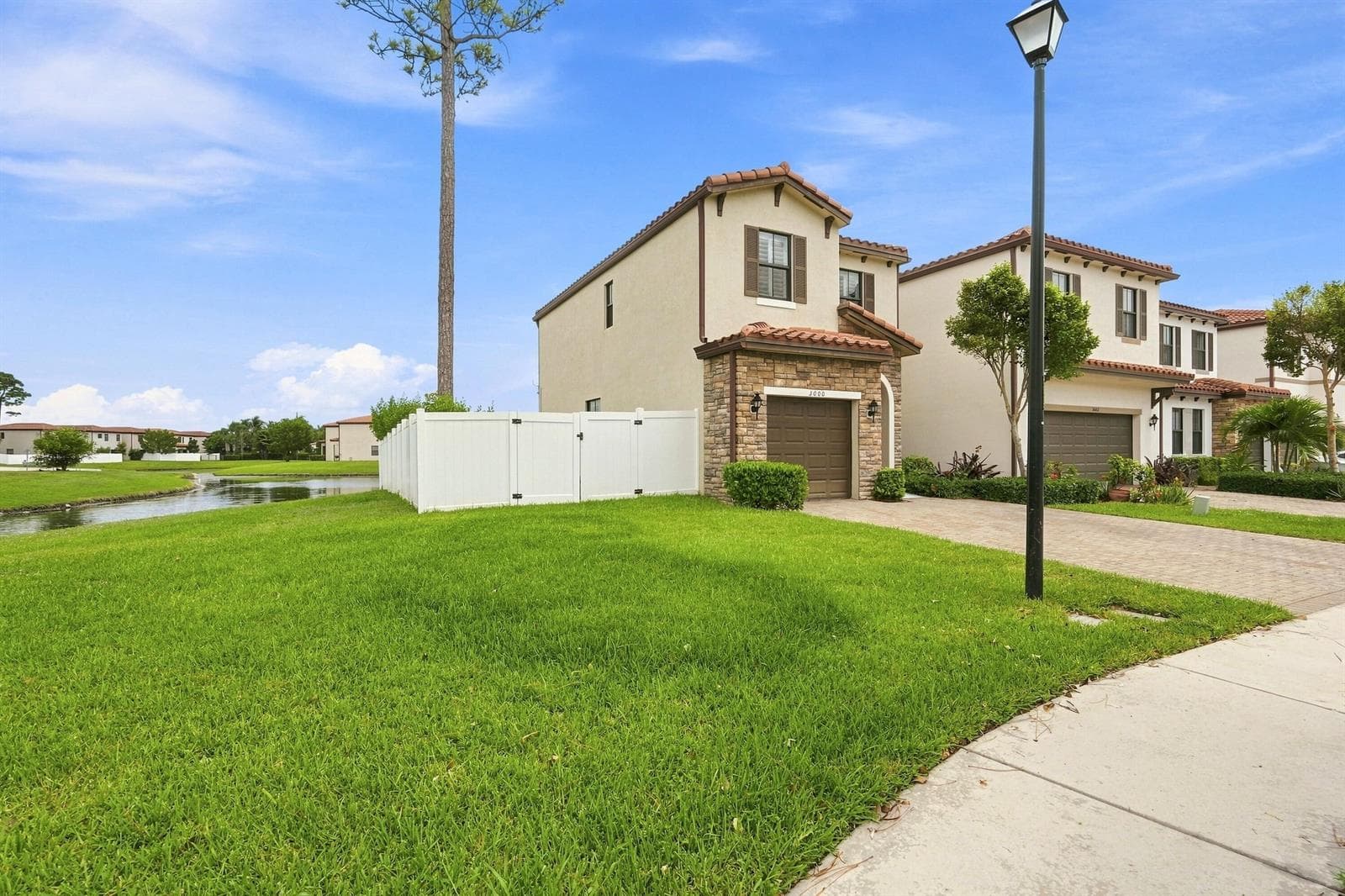 3000 KING PALM Way, Riviera Beach, FL 33410 photo 3